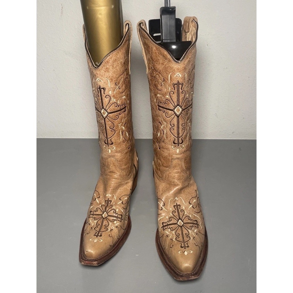 Circle G Corral Women's 10 M Tan Floral Embroidered Leather Western Cowboy Boots